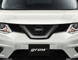 カーボングリルモール【ニッサン　Ｘ－ＴＲＡＩＬ　T32/NT32/HT32/HNT32】ｇｒｏｗ・グロウ　ブラックカーボン／シルバーカーボン　綾織