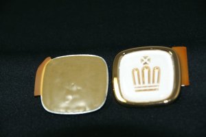 画像7: 最高級ゴールドメッキエンブレム 【トヨタ　マジェスタ　JZS15#/UZS15#用　6点フルセット】 フロントグリル用王冠、ピラーエンブレム、CROWN、MAJESTA、リア トヨタマーク