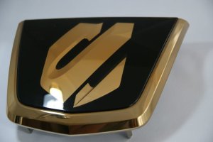 画像7: 最高級ゴールドメッキエンブレム 【トヨタ　アルファード　AGH30W/35W・GGH30W/GGH35W】 フロントグリル用オーナメントエンブレム