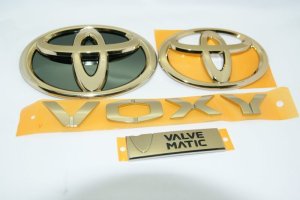 画像4: 送料無料 最高級ゴールドメッキエンブレム 【トヨタ ヴォクシー７０系】 トヨタマーク４点セット フロントグリル用トヨタマーク、リアトヨタマーク　バルブマチックプレート、ＶＯＸＹロゴ