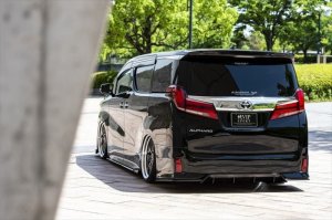 画像11: エアロパーツ 【トヨタ　アルファード　３０系　後期　Ｓグレード】 ＡＩＭＧＡＩＮ・エイムゲイン 純ＶＩＰ　ＳＰＯＲＴ フルＫＩＴ・フロントアンダースポイラー・サイドアンダースポイラー・リアアンダースポイラー・リアウイング　未塗装品