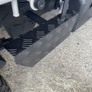 画像6: アルミサイドステップ エアロタイプ 運転席側　ブラックエディション 【前期・後期共通ハイゼットトラック、ハイゼットジャンボ 　S500P/S510P専用　ダイハツ】 Ｊ－ＮＥＸＴ・ジェイネクスト 軽トラ・軽トラカスタム 