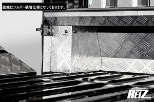 画像4: バックキャビンガード（ブラック） アルミ縞板  S500P/S510P  ハイゼットジャンボ専用 前期／後期共通   　傷防止　キャビン保護　DAIHATSU 