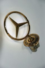 画像: ボンネットマスコット 最高級ゴールドメッキ 【Mercedes-Benz　メルセデス ベンツ】 エンブレム